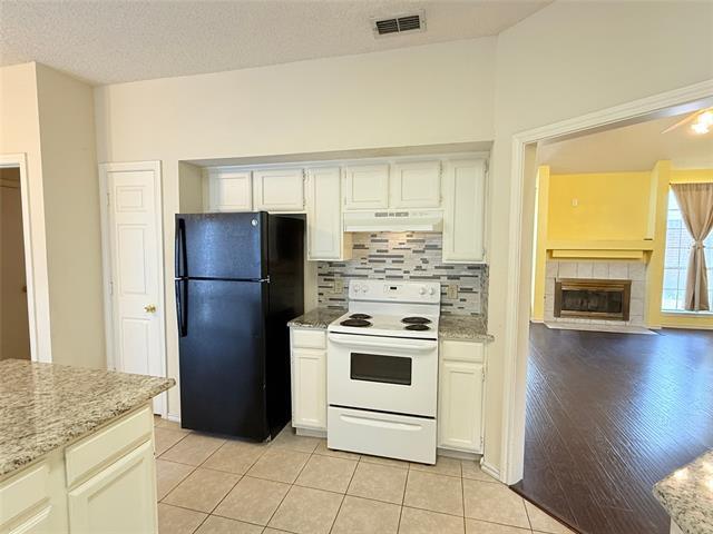 Building Photo - 1328 Maywood Ct