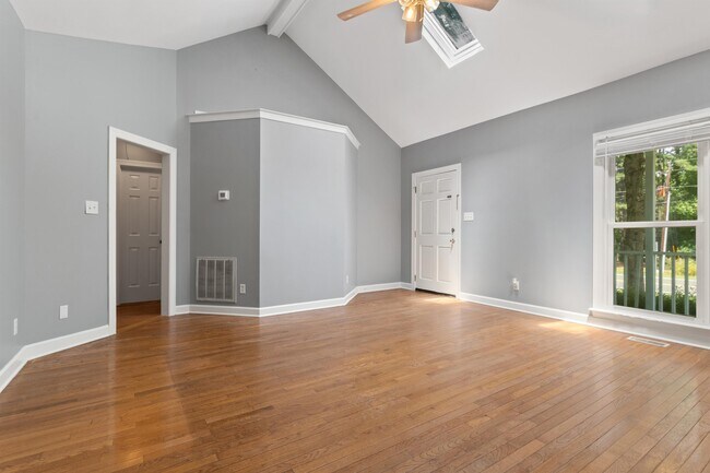 Building Photo - 918 Old Zebulon Rd