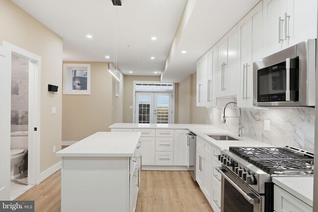 Building Photo - 3620 13th St NW
