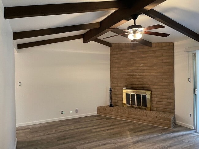 Building Photo - Clipper Way