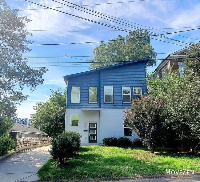 Building Photo - 1121 N Alexander St