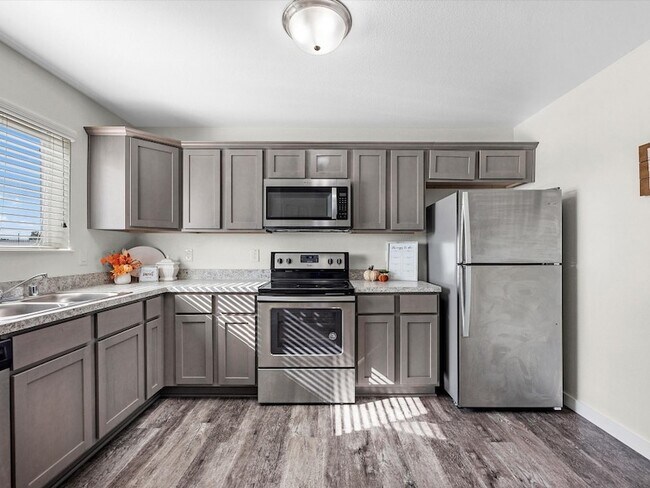 Building Photo - 12603 Telge Rd