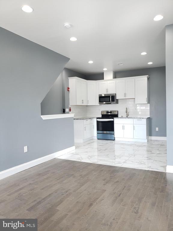 Primary Photo - 5109 Woodland Ave