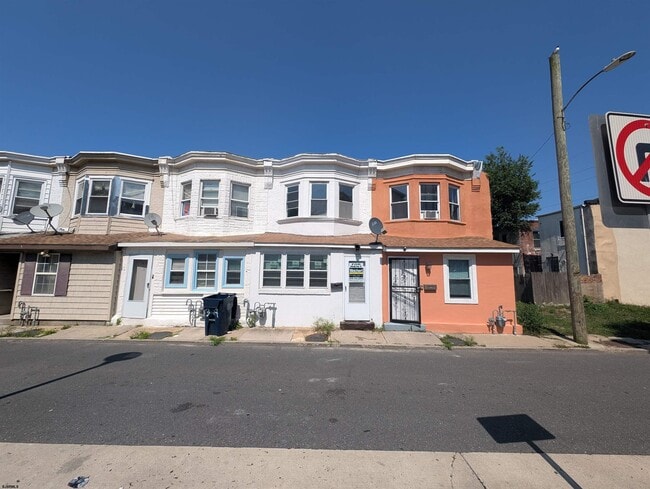 Building Photo - 347 N Ocean Ave