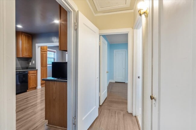 Building Photo - 2672 77th Ave