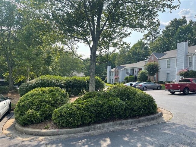 Building Photo - 751 Windchase Ln