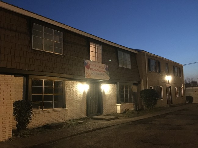 Building Photo - Wingfield Townhomes