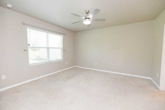 Building Photo - 6777 Longboat Dr