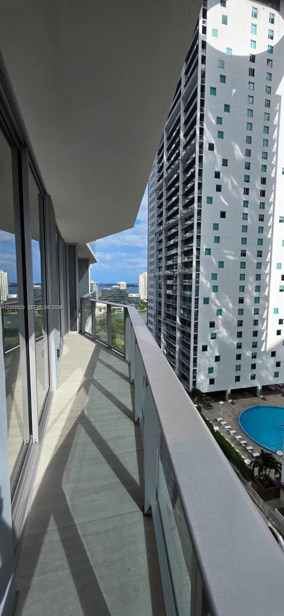 Building Photo - 77 SE 5th St