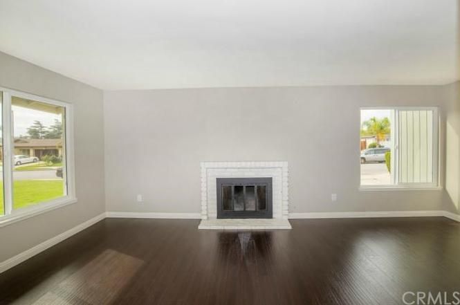 Building Photo - 2057 S Cherry Ave