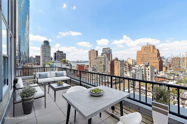 Building Photo - 50 Murray St