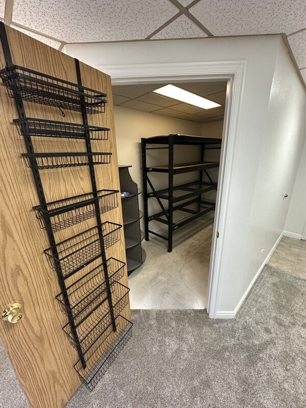 Building Photo - 906 N 1020 E
