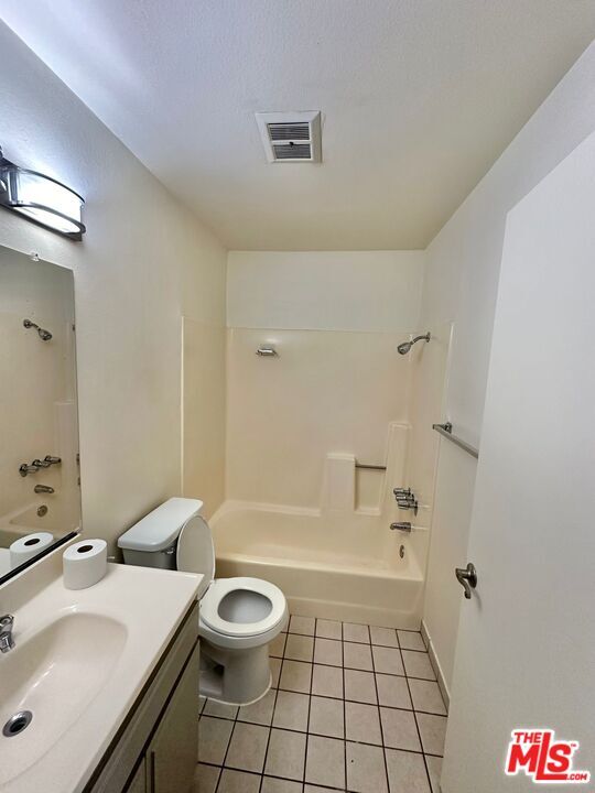 Building Photo - 3600 Bagley Ave