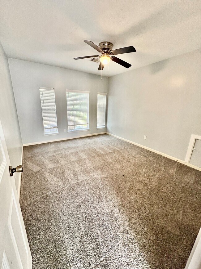 Building Photo - 6206 Paddle Wheel Dr