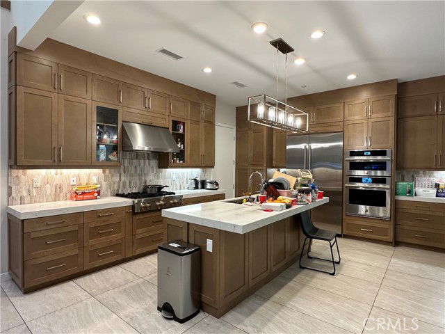 Building Photo - 438 Sycamore Dr