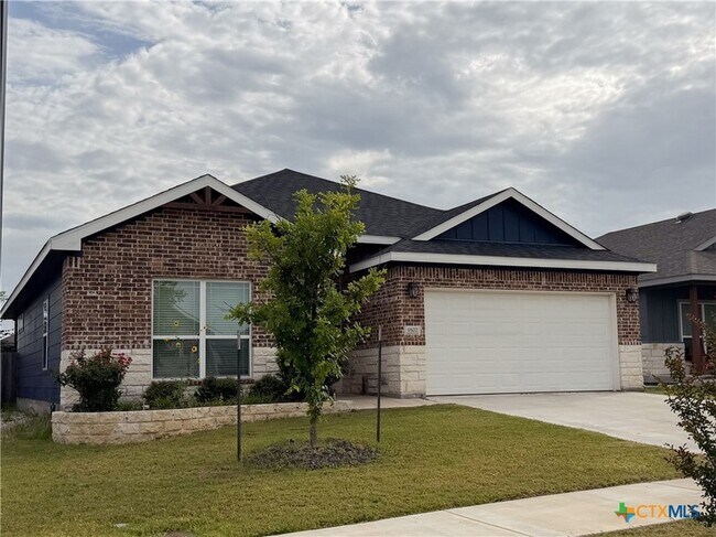 Building Photo - 1602 Flatland Trl