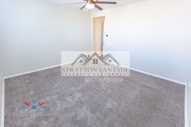 Building Photo - 22486 E Russet Rd