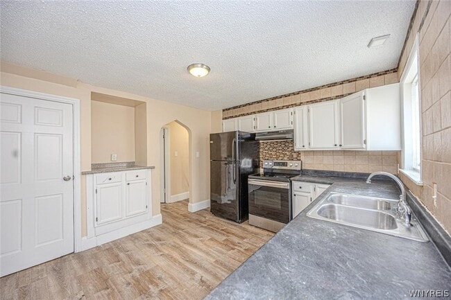 Building Photo - 1629 10th St