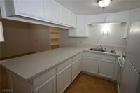 Building Photo - 302 Eastminister Ct