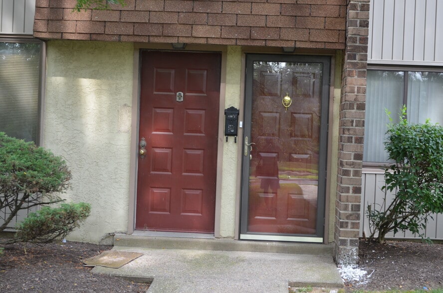 Building Photo - 4600B Acton Ct