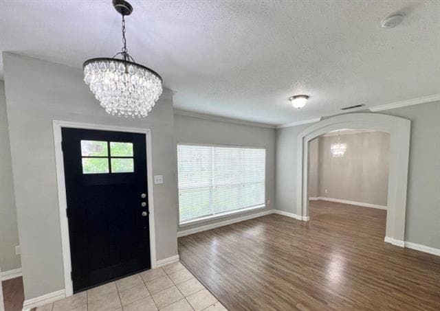 Building Photo - 613 Norwood Dr