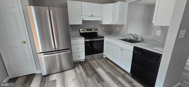 Building Photo - 3822 Swift Run Dr