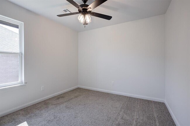 Building Photo - 2020 W Flintlock Wy