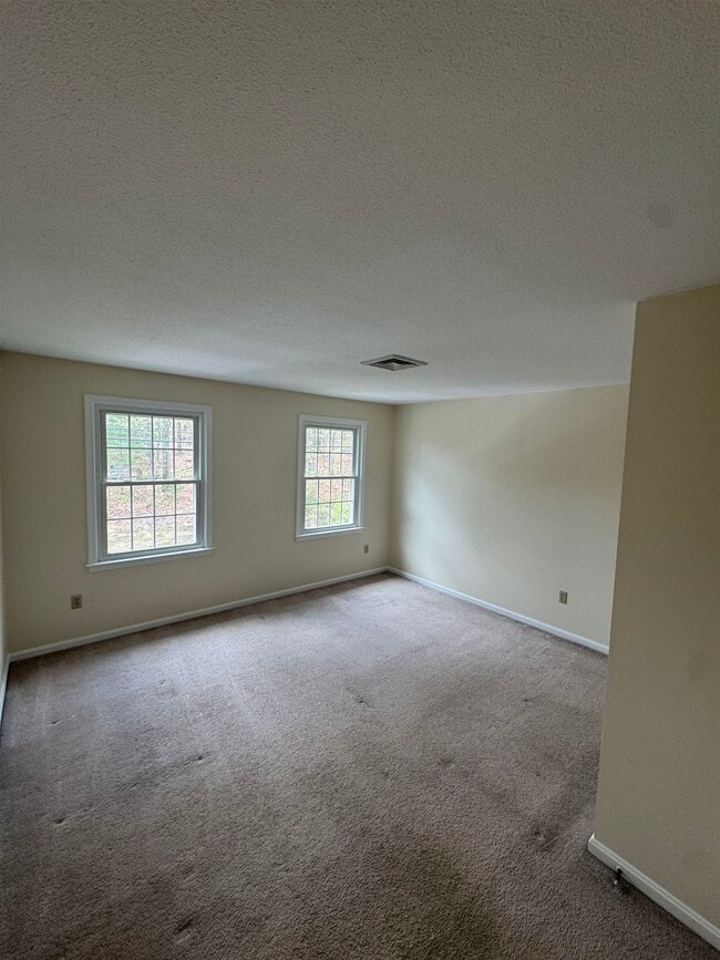 Building Photo - 123 Fox Hollow Way