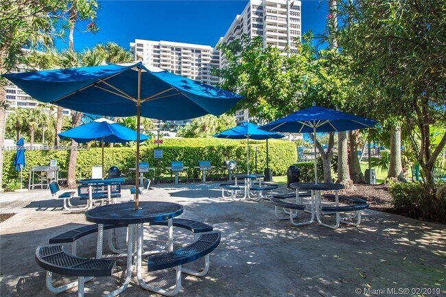 Building Photo - 500 Three Islands Boulevard