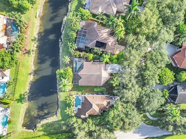 Building Photo - 5911 NW 59th Ave