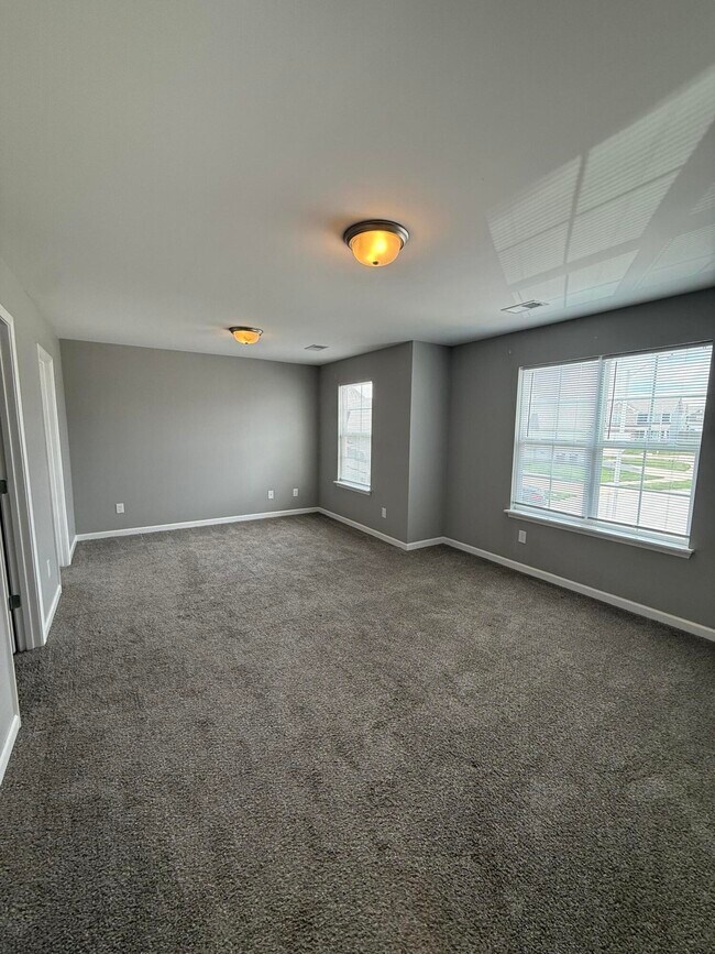 Building Photo - 2716 Hailey Rose Way