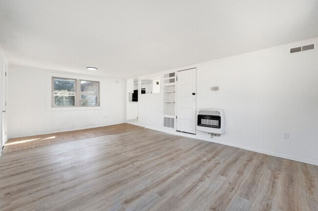 Building Photo - COMING SOON! Updated 3-Bedroom House