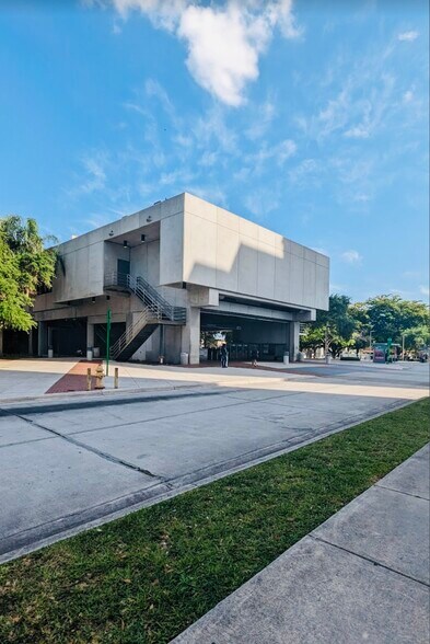 Building Photo - 5308 NW 29th Ave