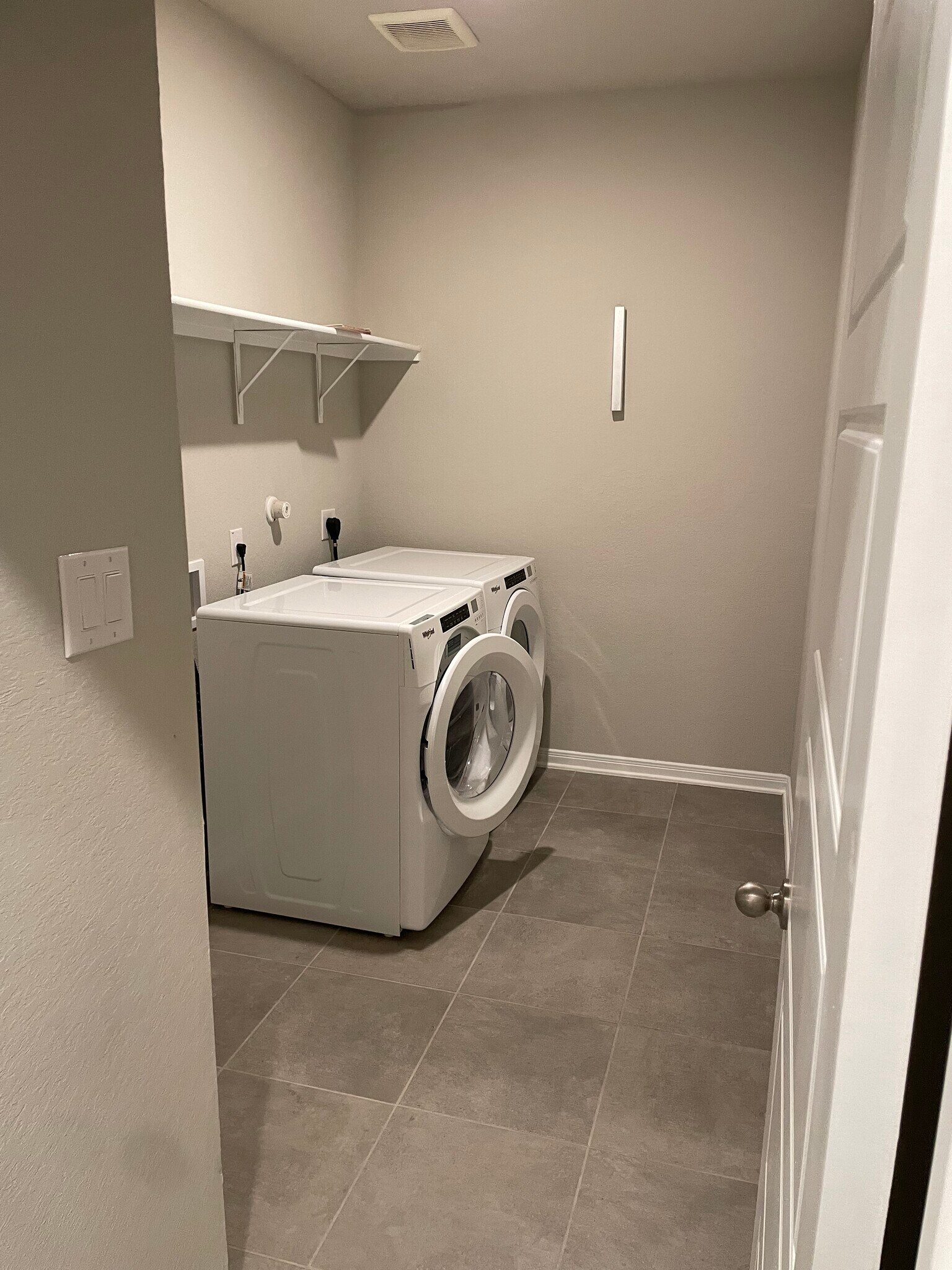 Building Photo - 3065 Charyn Way