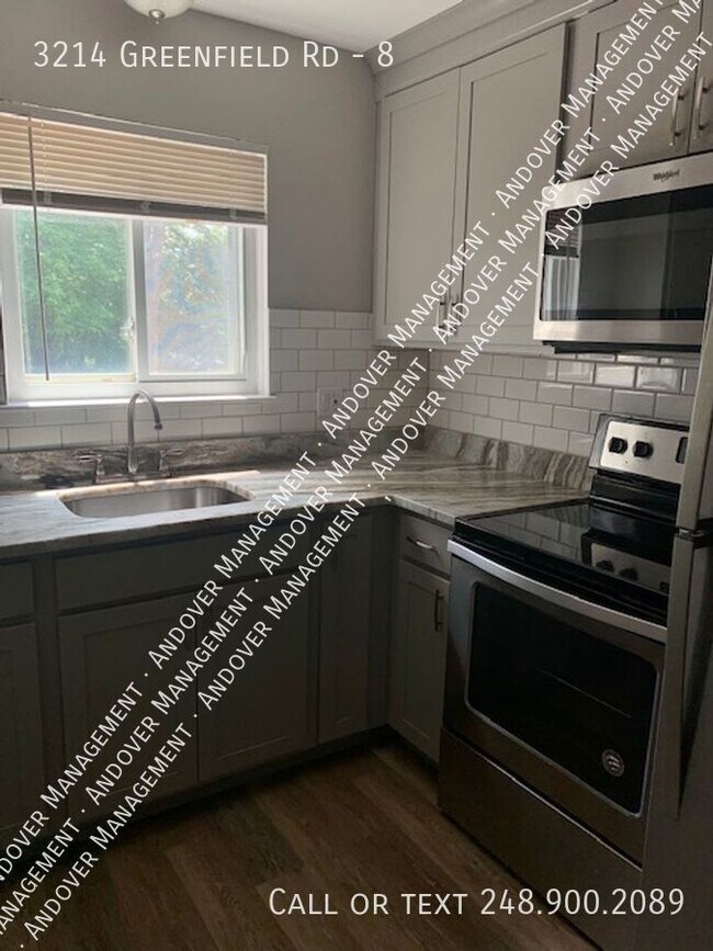 Building Photo - 3214 Greenfield Rd