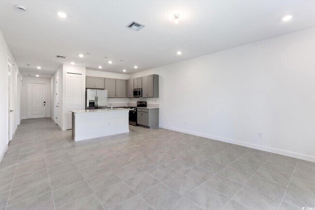 Building Photo - 6435 Seabright Ter