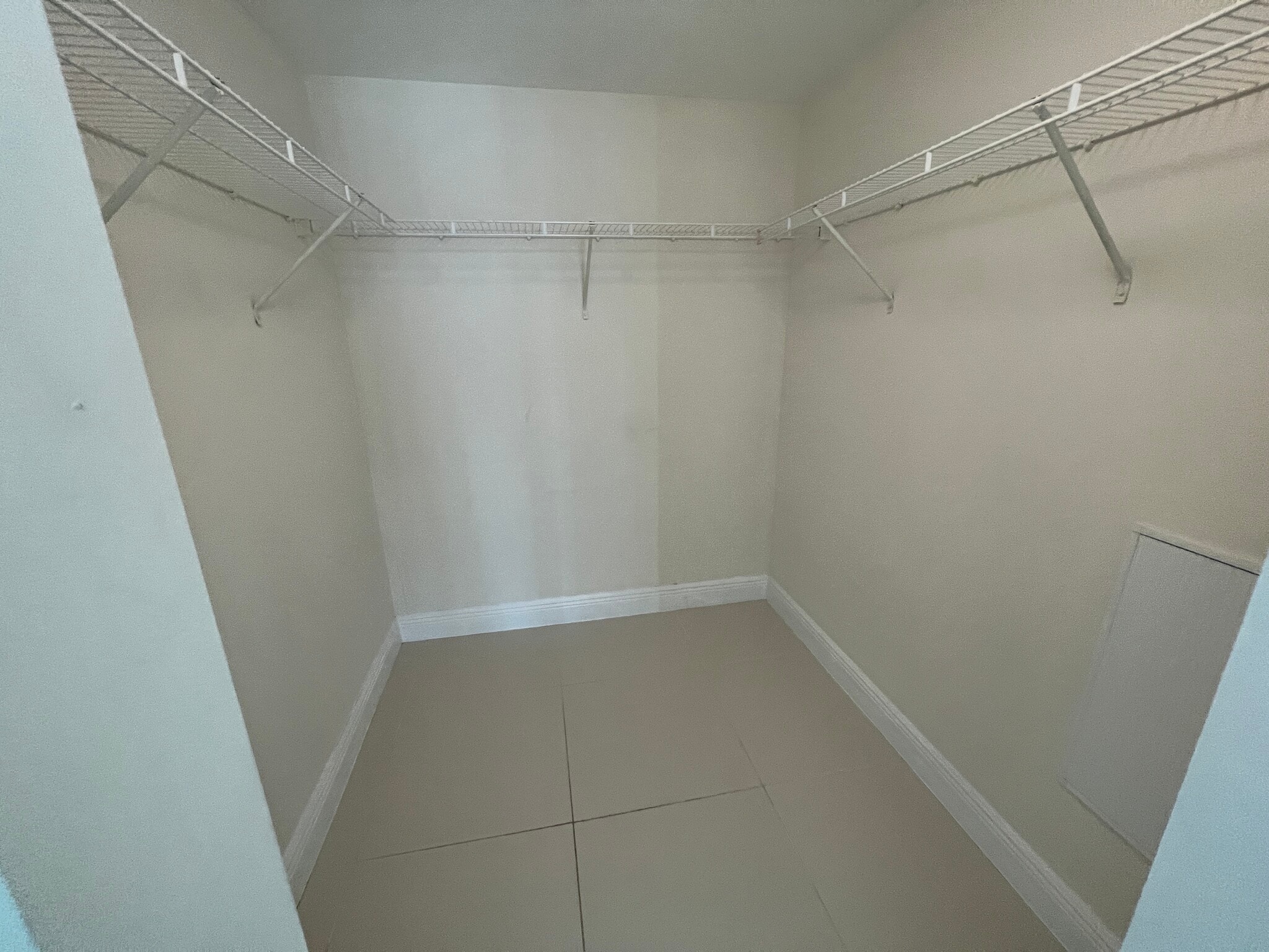 Walk In Closet - 1861 NW South River Dr