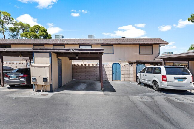 Building Photo - Spacious 3-Bed, 1.5-Bath Townhome with Oversized Private Patio in Central 89103 — Bright Bedrooms...