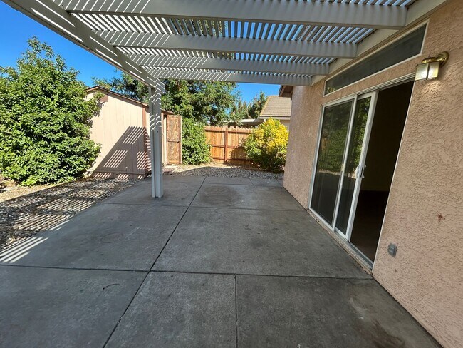 Building Photo - Low Maintenance Yards