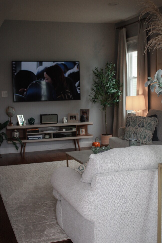 Living Room - 160 Minot St