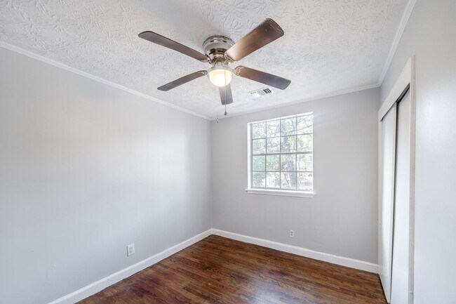 Building Photo - 517 N Florida St