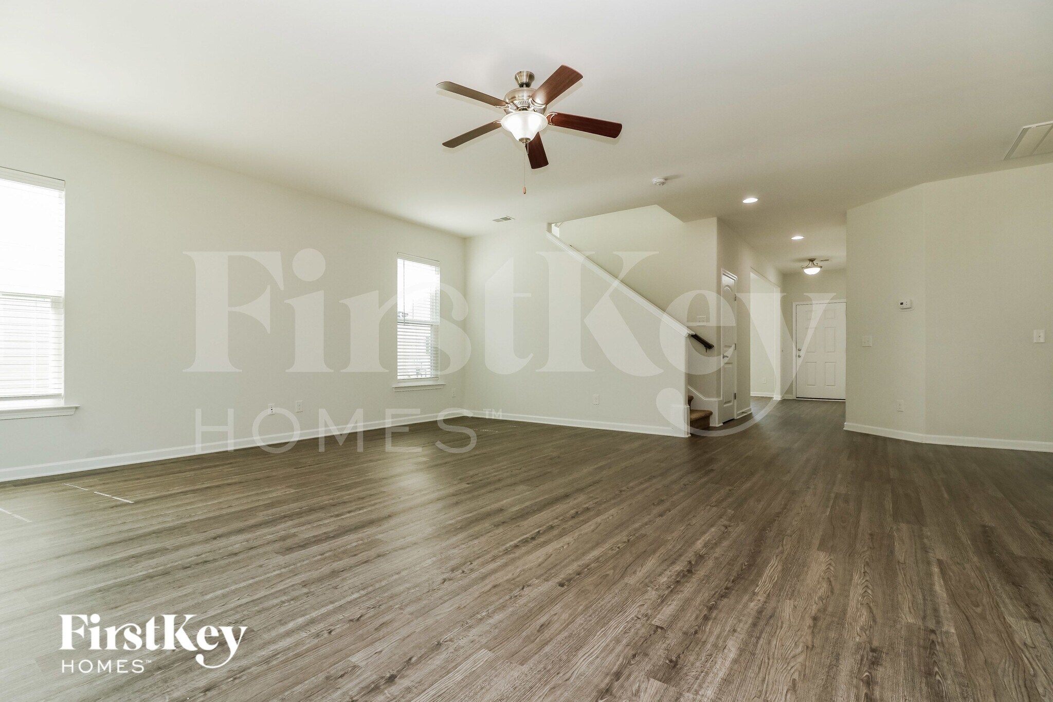 Building Photo - 421 Sanctuary Park Dr