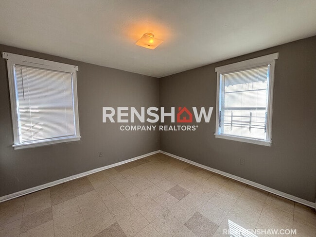 Building Photo - 3203 Jackson Ave