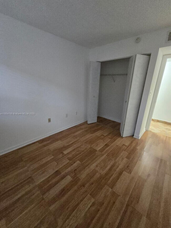 Building Photo - 15620 SW 80th St