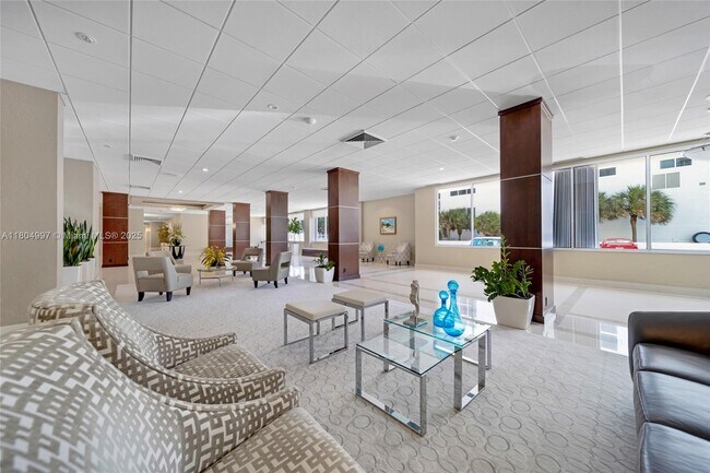 Building Photo - 4250 Galt Ocean Dr