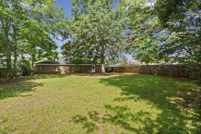 Building Photo - 22710 Mattingly St