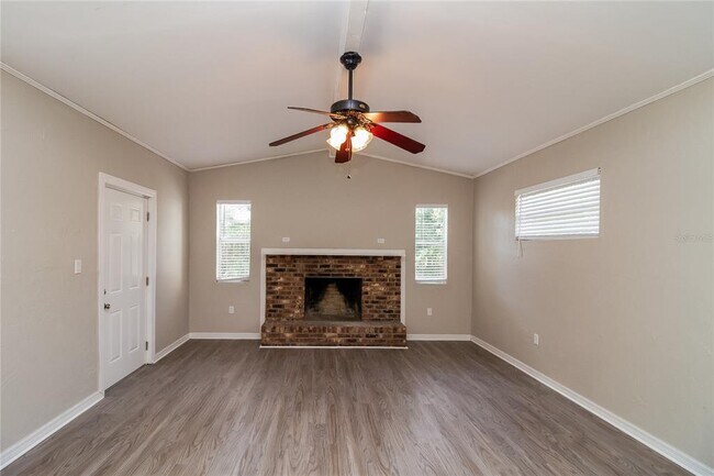 Building Photo - 1729 Puritan Ave