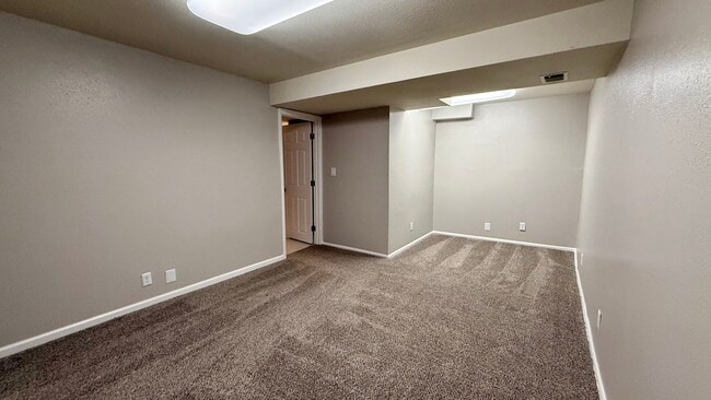 Building Photo - 2685 S Dayton Way