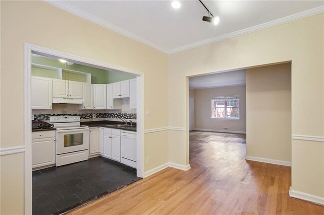 Building Photo - 430 Lindbergh Drive NE