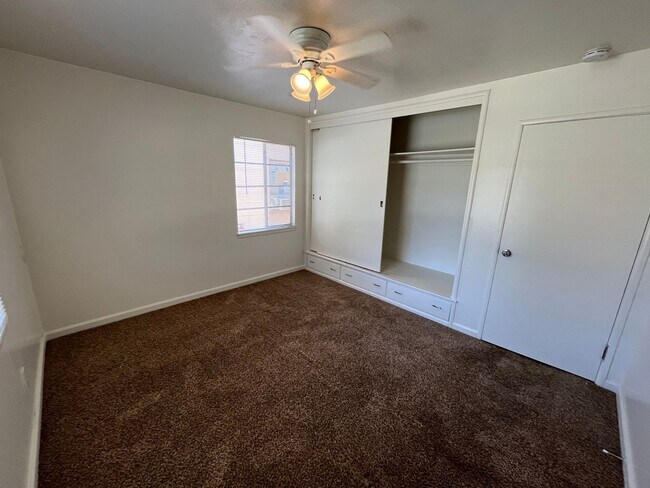 Building Photo - Charming Home for rent coming soon!